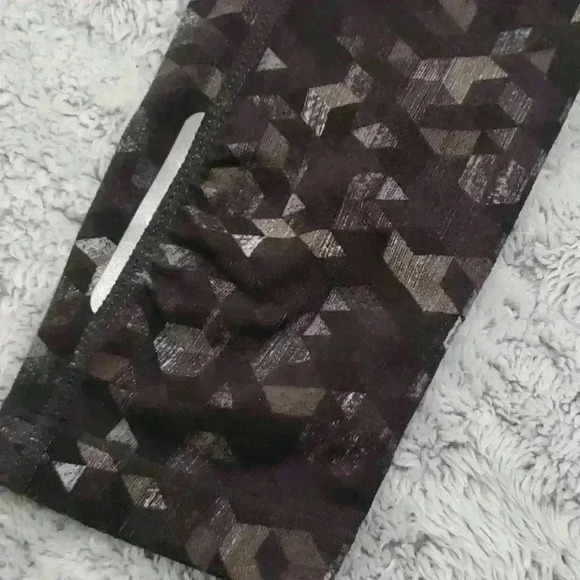 Athleta Geometric pattern Leggins - Picture 3 of 6